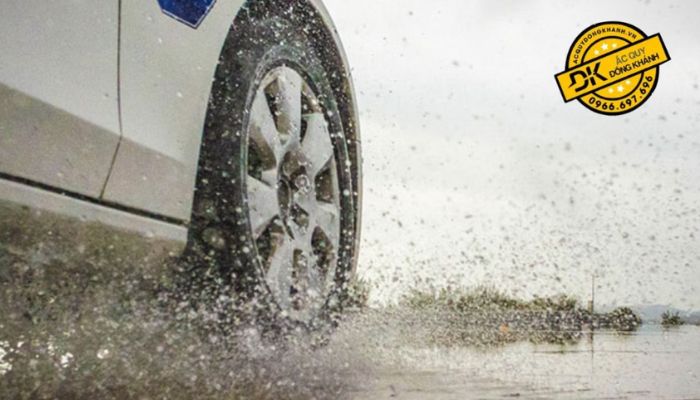 Lốp Bridgestone 235/55R20 D33A Japan