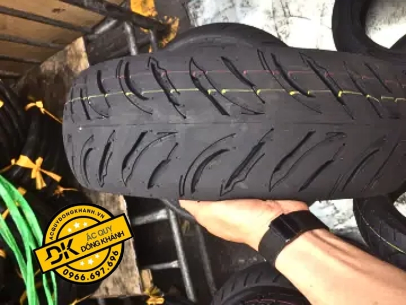 Lốp xe CHENGSHIN 120/70-10 TL C6106