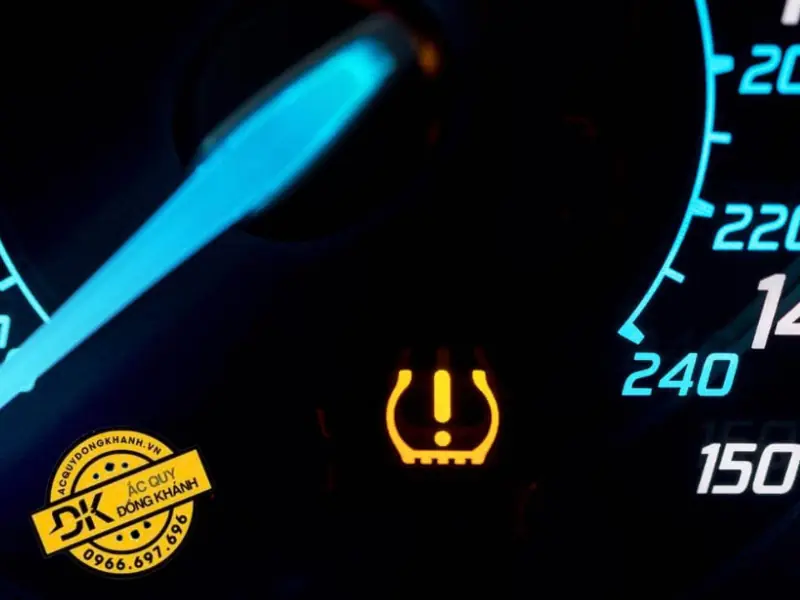 Nên làm gì khi biểu tượng cảnh báo áp suất lốp sáng?