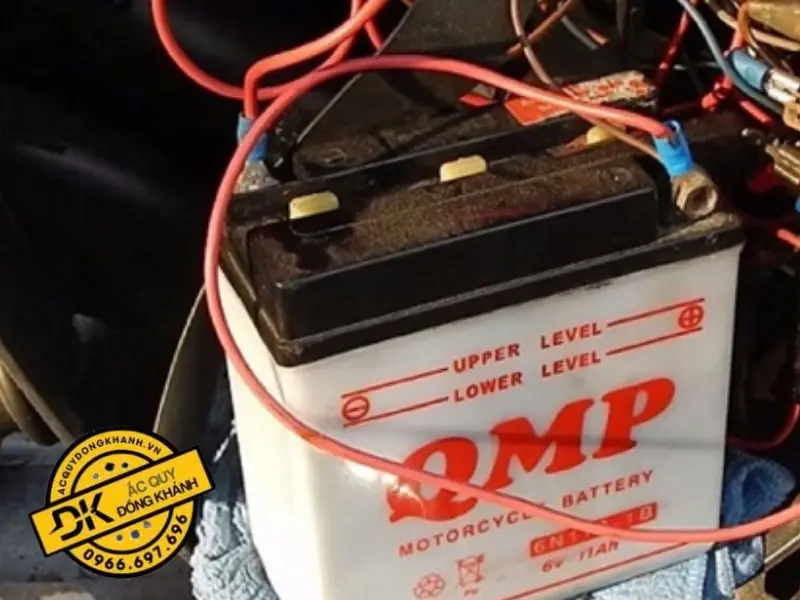 Mức điện áp tiêu chuẩn của bình ắc quy xe máy