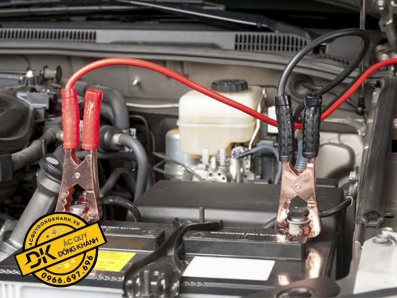 Nạp Ngược Cực Ắc Quy Là Gì? Hậu Quả Và Cách Phòng Tránh Hiệu Quả