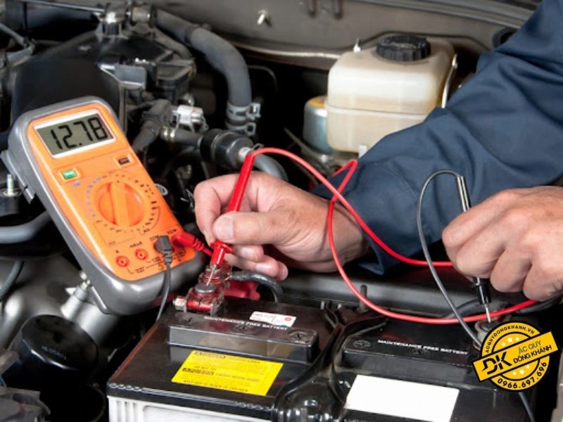 Hướng Dẫn Bảo Dưỡng Bình Ắc Quy Ô Tô: Kéo Dài Tuổi Thọ Và Đảm Bảo Khởi Động An Toàn