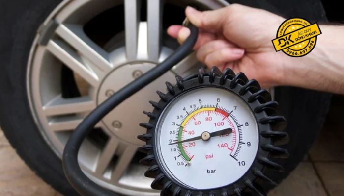 Lốp Bridgestone 1100R20-M840 16PR