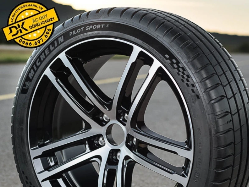 Những lưu ý khi sử dụng vỏ xe ô tô Michelin 245/50R20 102V Pilot Sport 4 SUV
