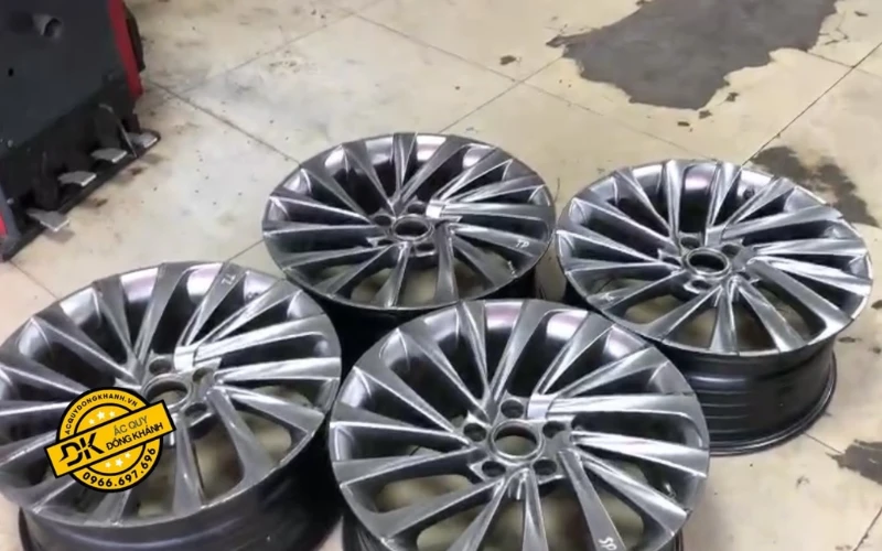 độ lốp xe lexus es350