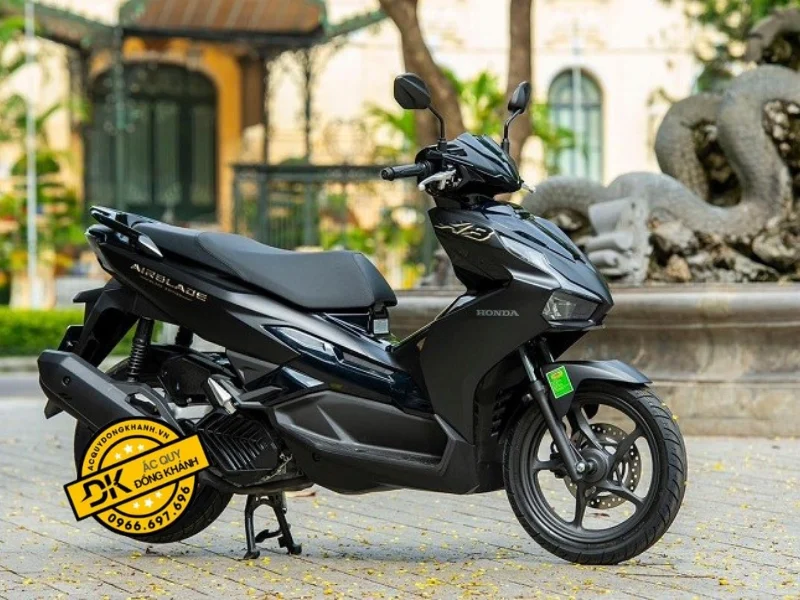 Cách Tháo Bình Ắc Quy Xe Airblade 2021: Hướng Dẫn Chi Tiết & An Toàn