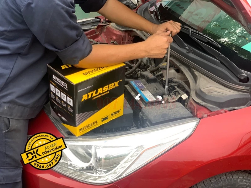 Dịch vụ cứu hộ ắc quy 24/7 của Ắc Quy Đồng Khánh luôn sẵn sàng phục vụ khách hàng