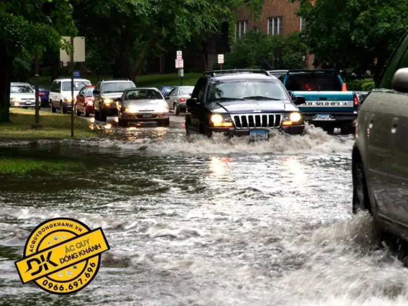 Hướng Dẫn Xử Lý Nhanh Khi Xe Ngập Nước