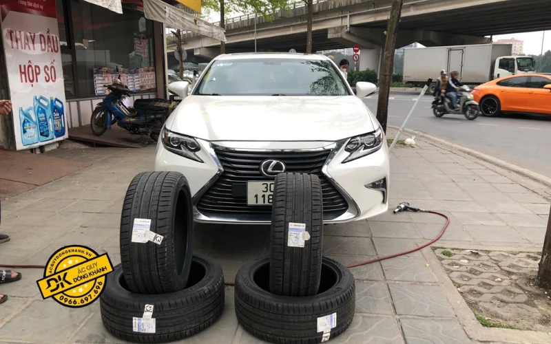 độ lốp xe lexus es350