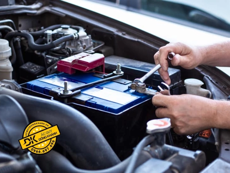 Một số dấu hiệu dễ nhận biết khi ắc quy có vấn đề