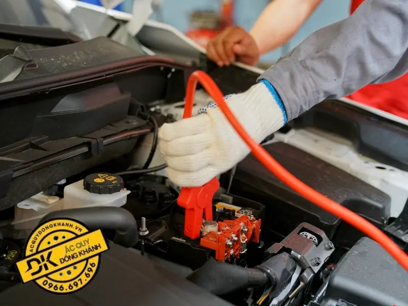 Hướng dẫn lựa chọn và lưu ý khi sử dụng ắc quy