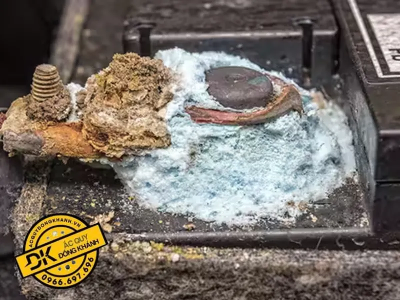 Dấu hiệu cần thay thế ắc quy mới