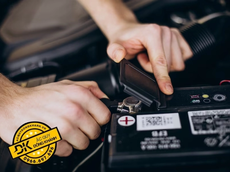 Ắc quy ROCKET 12V 55AH SMF 55559