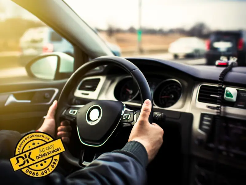 Rung vô lăng do động cơ và hệ thống điện