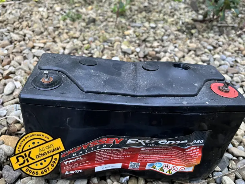 Những rủi ro khi ắc quy bị nóng