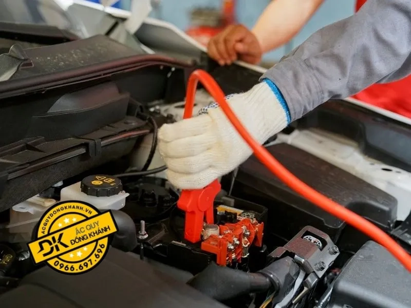Dịch vụ cứu hộ ắc quy ô tô quận Đống Đa
