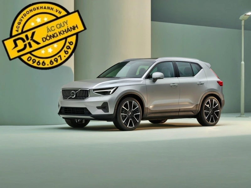 Volvo: XC40,