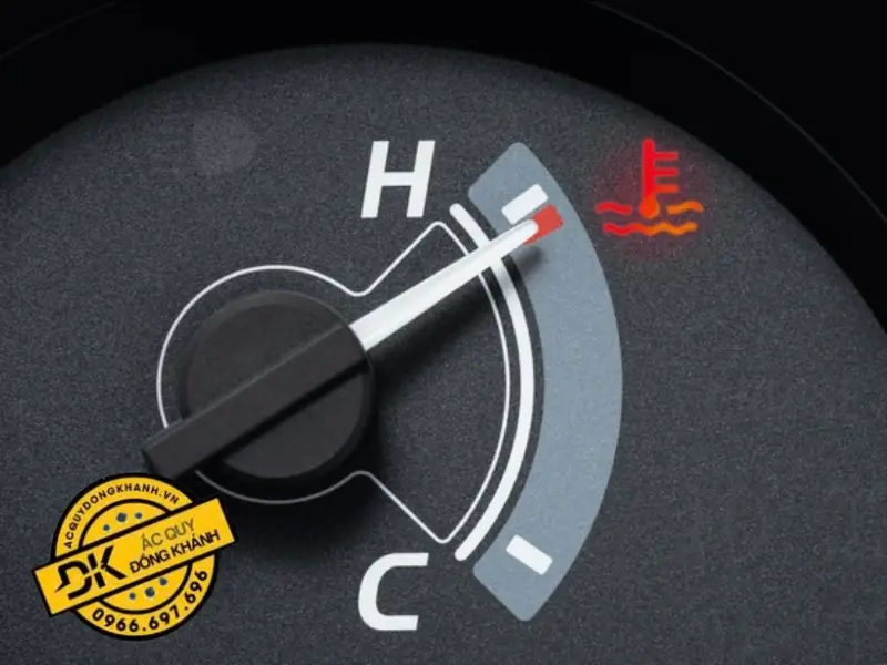 Nguyên Nhân Đèn Cảnh Báo Nước Làm Mát Màu Đỏ Bật Sáng