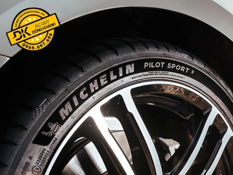 lốp michelin 225/55 zr17 101y pilot sport 5