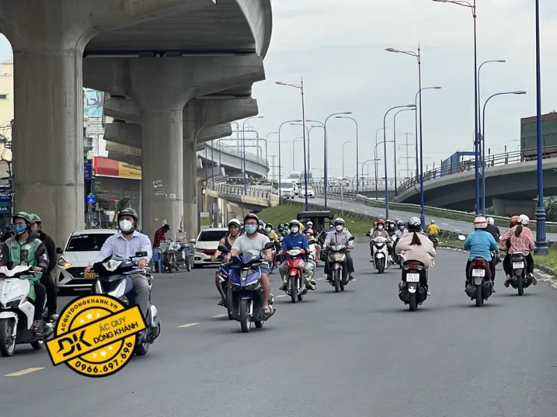 Thay ắc quy kịp thời giúp đảm bảo hiệu suất xe máy