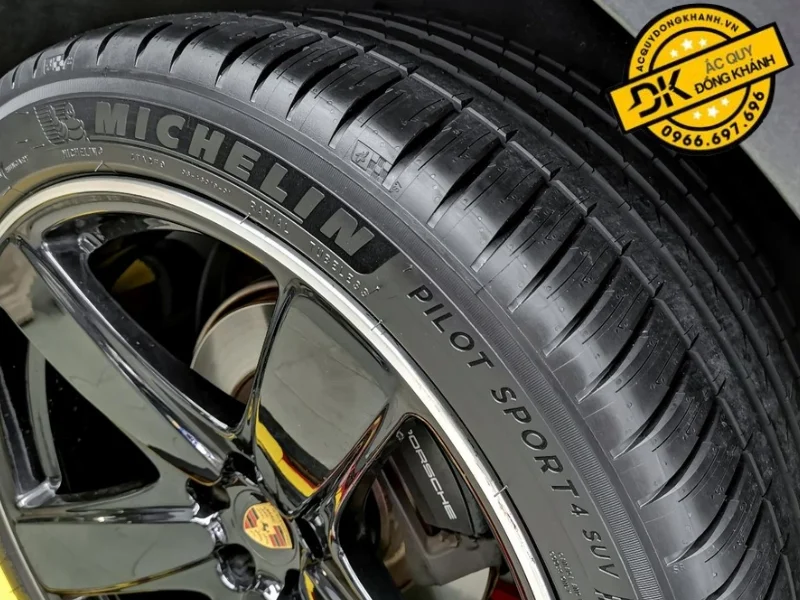 Đặc tính của lốp ô tô Michelin 24550R20 102V Pilot Sport 4 SUV