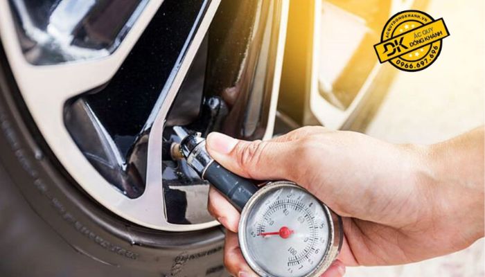 Lốp Bridgestone 275/40 R19 T005 Thái