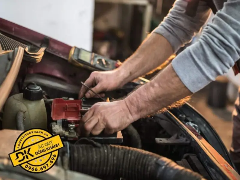 Nguyên Nhân Ắc Quy Nhanh Hết Điện Và Cách Khắc Phục Hiệu Quả