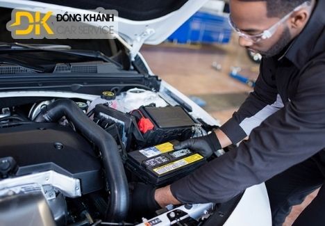 Hướng Dẫn Thay Ắc Quy Xe Ô Tô Tại Nhà Đơn Giản