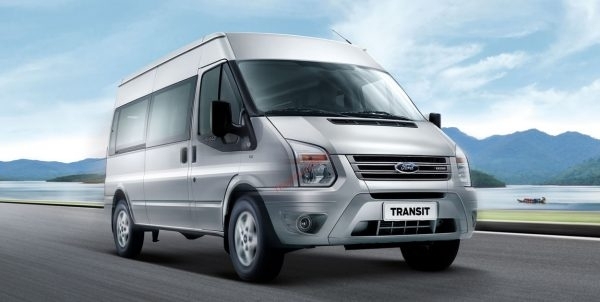 Thay bình ắc quy xe Ford Transit