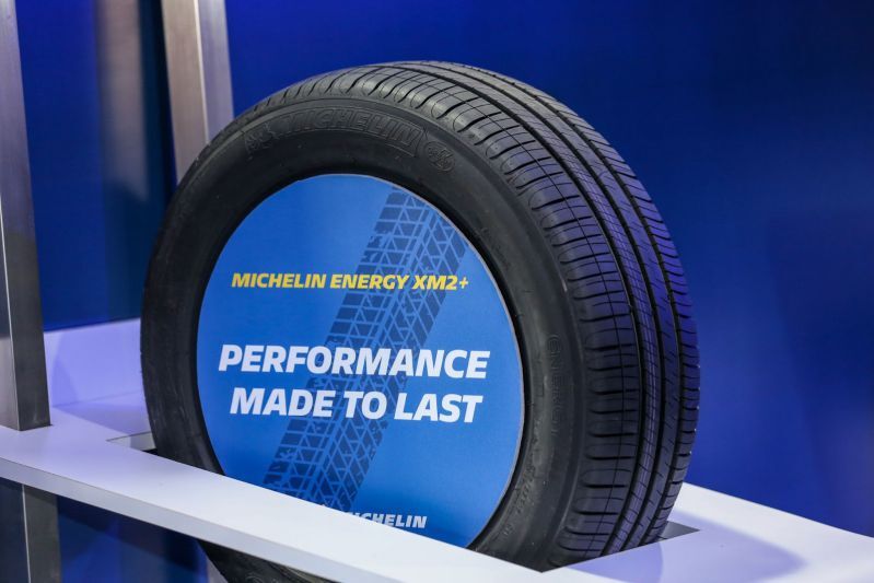 Lốp Michelin XM2+ 