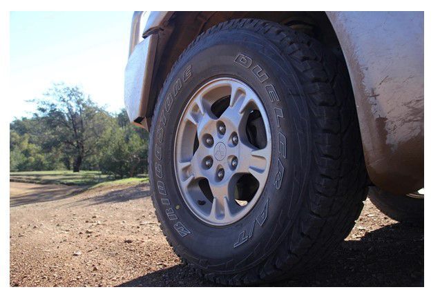 Lốp xe Bridgestone Dueler có độ bền bỉ vượt trội