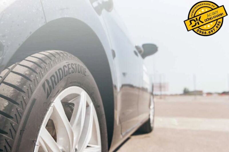 Bridgestone 205/60r16 Turanza ER33 chuyên dành cho các xe sedan có kích thước bánh 205/60r16