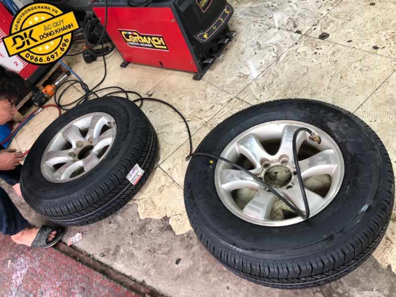 Lốp Bridgestone 265/65r17 684 Thái Lan
