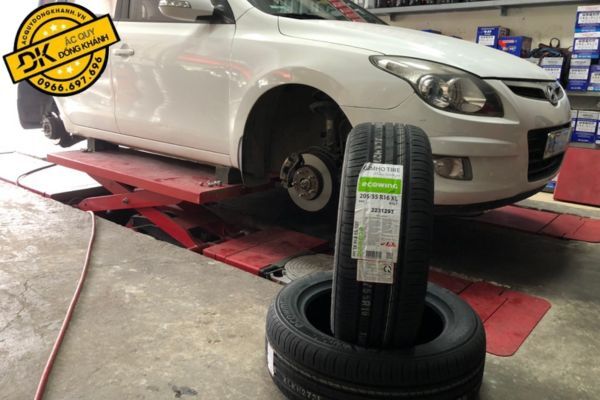 Lốp Kumho 205/55r16 Gai KH27